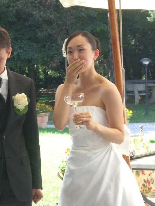 「(2億円の)遺贈を放棄して欲しい」やしきたかじん妻さくら氏が返還請求　OSAKAあかるクラブ認める