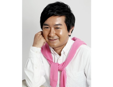 【微閲覧注意？】裸・半裸・キラキラおめめ…超越した自撮りセンスを誇る男性 「ちょっと整形しただけ」と主張