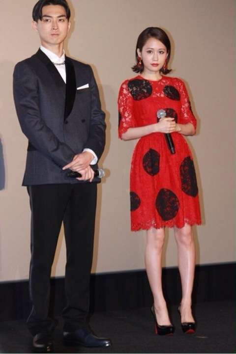 <前田敦子>違う人生歩めたらの質問に「猫になりたい」