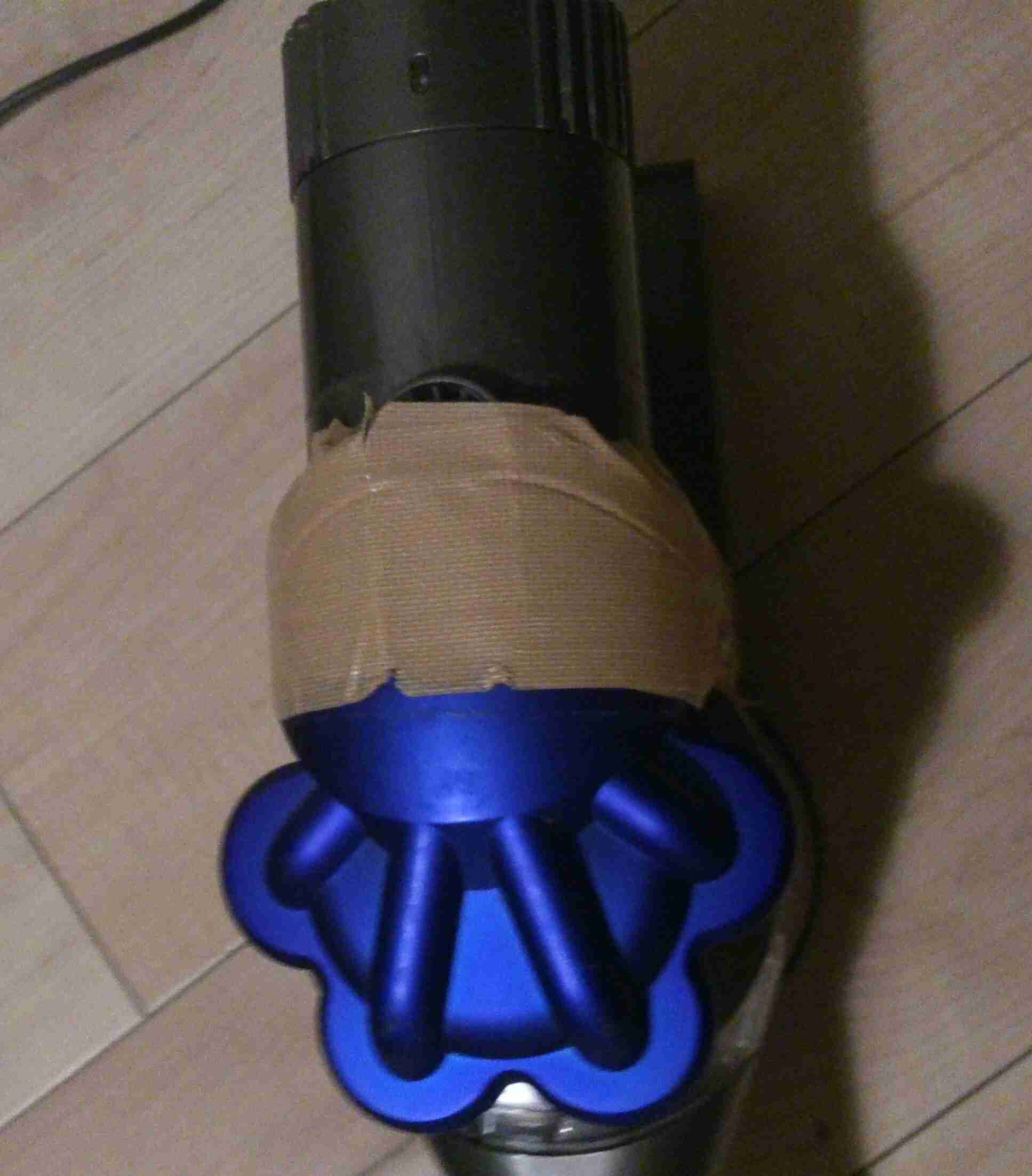 ダイソン掃除機使ってる方!