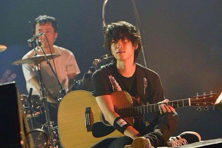 好きなバンドの好きなメンバーは⁉