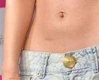 向山志穂、15kg減ダイエットに成功 夫・市原隼人も「痩せたね」と驚きの声