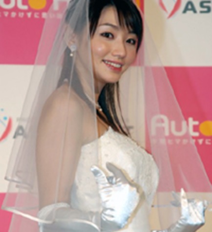 真鍋かをりが元THE YELLOW MONKEY吉井和哉との結婚、妊娠を発表