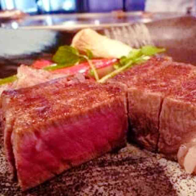 ひたすら「肉の画像」を貼るトピ。