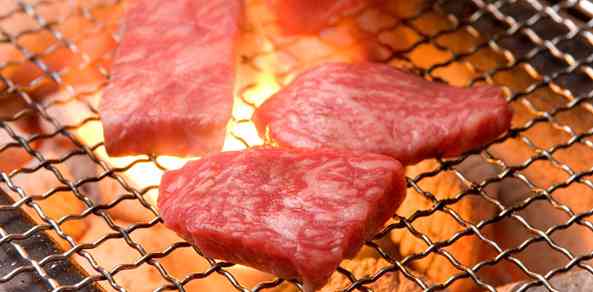 ひたすら「肉の画像」を貼るトピ。