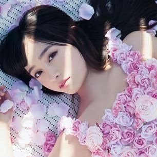 福原遥が美の秘訣公開「お風呂上がりのマッサージ＆ストレッチ」