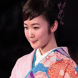 なるか？キムタク超え 佐藤健主演「天皇の料理番」視聴率がグングンアップ！
