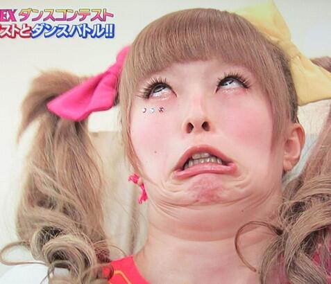 柏木由紀に関するスポーツ紙記事が何故か削除され話題に！更に過激な写真公開の可能性も