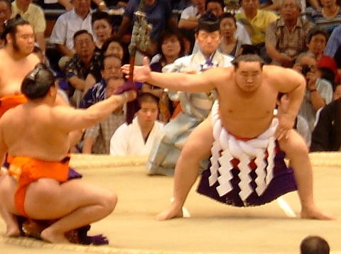 【セクシー注意】最新のレディー・ガガさんの衣装が話題に