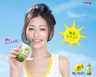 化け物か⁉と思う位若さを保ってる芸能人は？