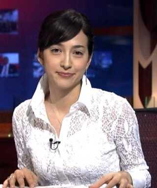 板野友美、“心のスッピン”初公開 デビューから10年、24歳の素顔に迫る