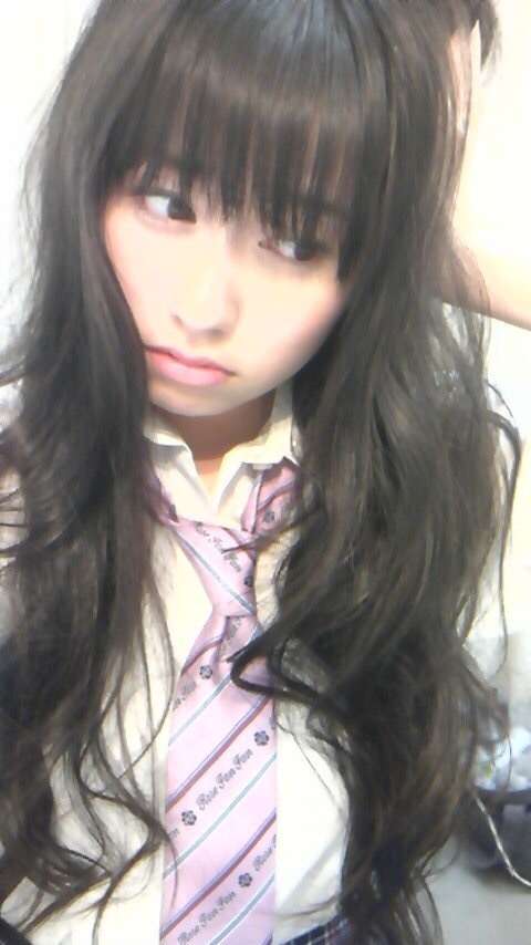 ロングヘアがトレードマークの女性芸能人