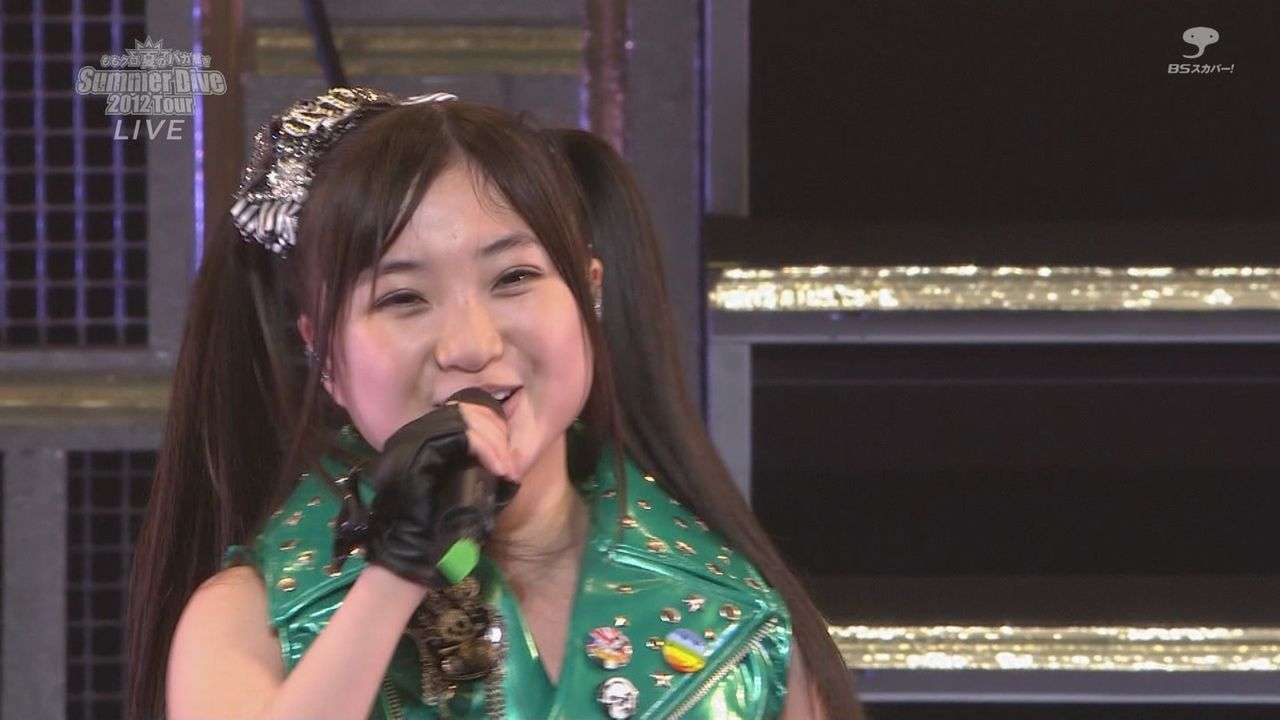 ももいろクローバーZ初のアメリカ公演! 百田夏菜子のえびぞりジャンプに4千人が驚き