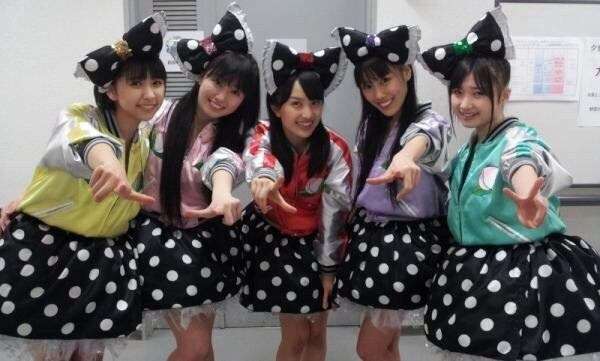 ももいろクローバーZ初のアメリカ公演! 百田夏菜子のえびぞりジャンプに4千人が驚き