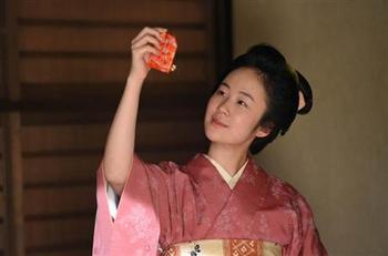 「現代日本設定」以外の衣装が似合う俳優さん