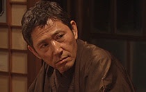 「現代日本設定」以外の衣装が似合う俳優さん