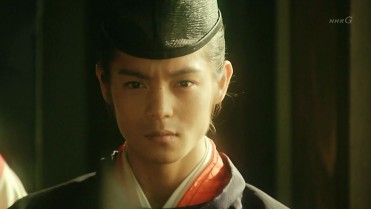「現代日本設定」以外の衣装が似合う俳優さん