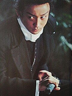 「現代日本設定」以外の衣装が似合う俳優さん