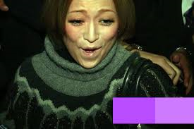浜崎あゆみ 無防備な寝姿公開「細過ぎ」「セクシー」
