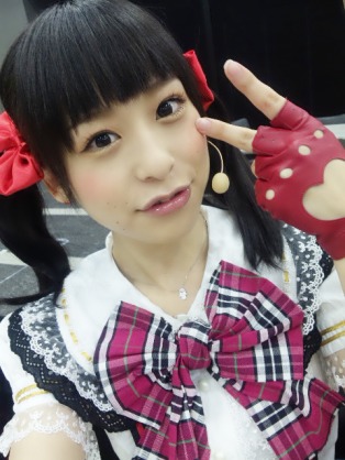 “英語できる設定”の板野友美が赤っ恥!自分の新曲なのに「この曲名、どういう意味?」