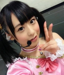 “英語できる設定”の板野友美が赤っ恥!自分の新曲なのに「この曲名、どういう意味?」