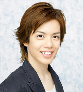 イケメンモデル北村エレンの高校教師デビューに「二次元」と反響
