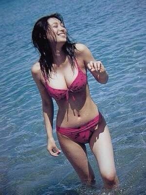 理想の水着姿を貼るトピ