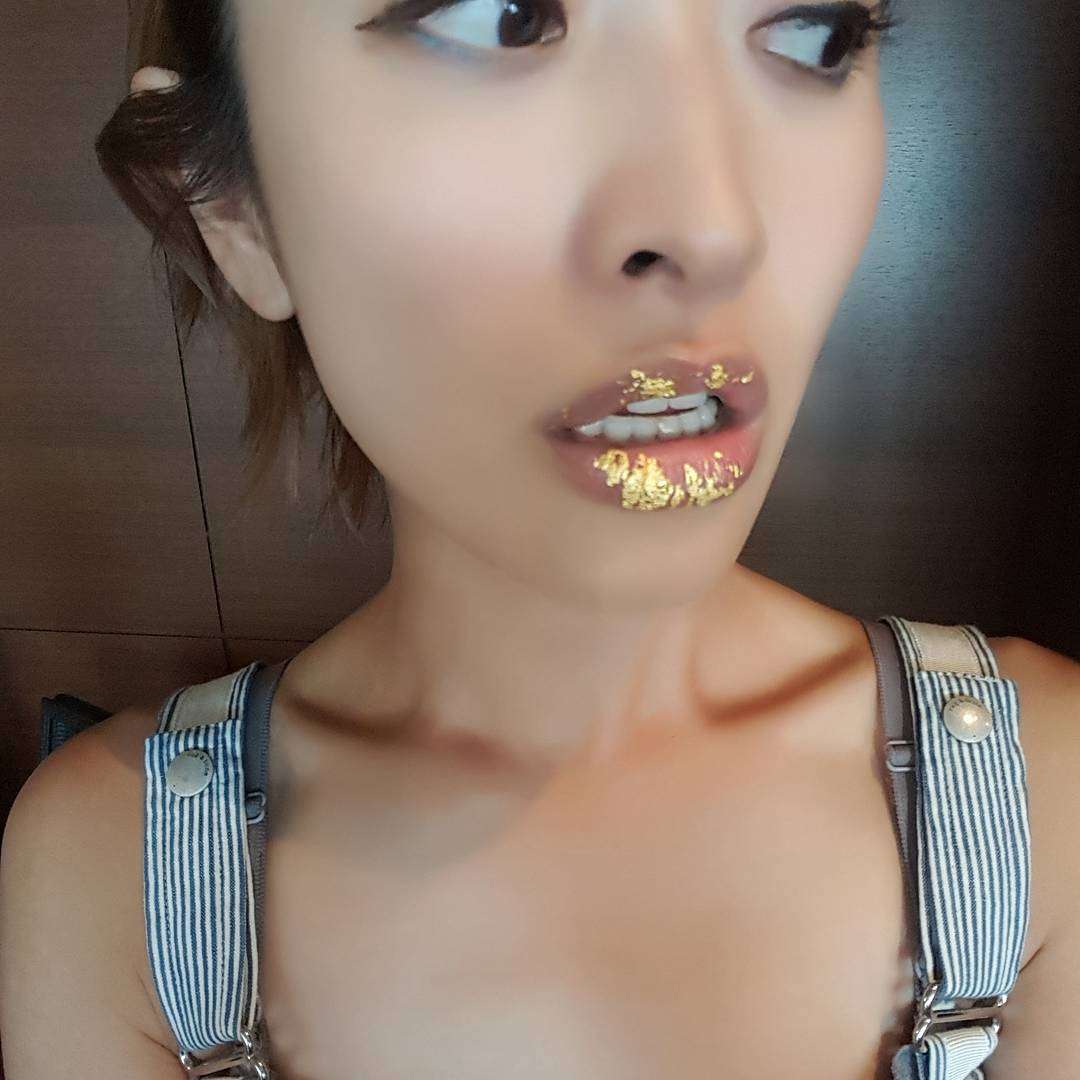 画像にそれっぽいタイトルをつけてみるトピ