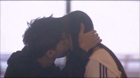 ドラマのキスシーンを貼ってキュンキュンするトピ