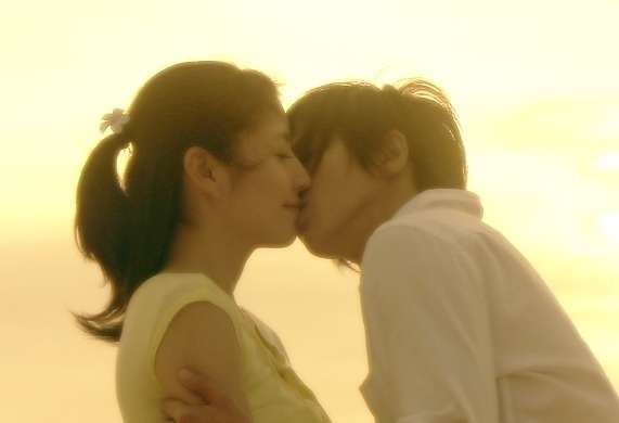 ドラマのキスシーンを貼ってキュンキュンするトピ
