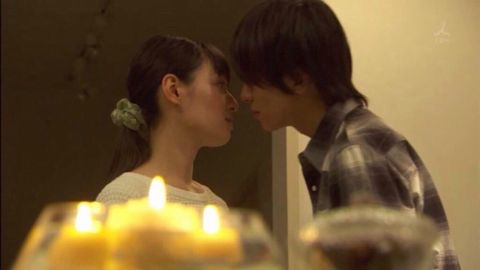 ドラマのキスシーンを貼ってキュンキュンするトピ