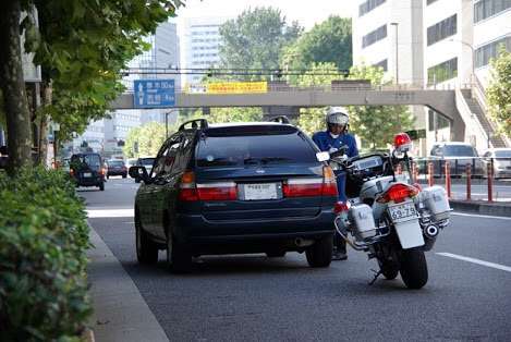 交通違反で捕まったエピソード