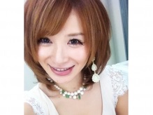 化粧が似合ってない下手な芸能人、似合ってる上手い芸能人