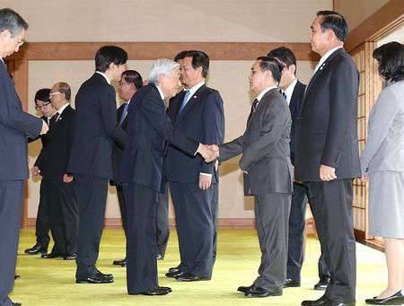 皇太子ご夫妻 トンガ国王の戴冠式に