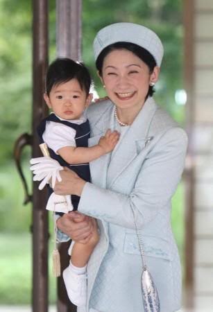 皇太子ご夫妻 トンガ国王の戴冠式に