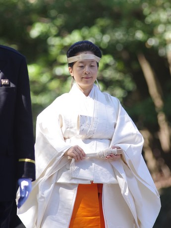 皇太子ご夫妻 トンガ国王の戴冠式に