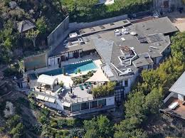 タワーマンションの低層階に住むなんてバカ！？島崎和歌子の暴言に非難殺到