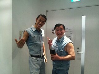 ものまね芸人と本人の2ショット画像を貼るトピ！