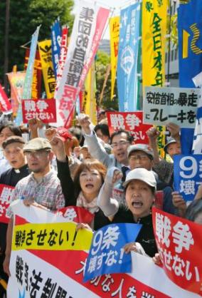 安保法案、衆院特別委で可決