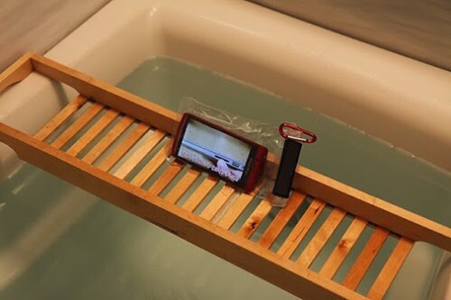 お風呂にスマホ持っていきますか?
