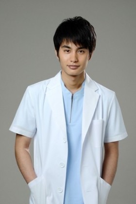 白衣が似合う俳優&女優さん