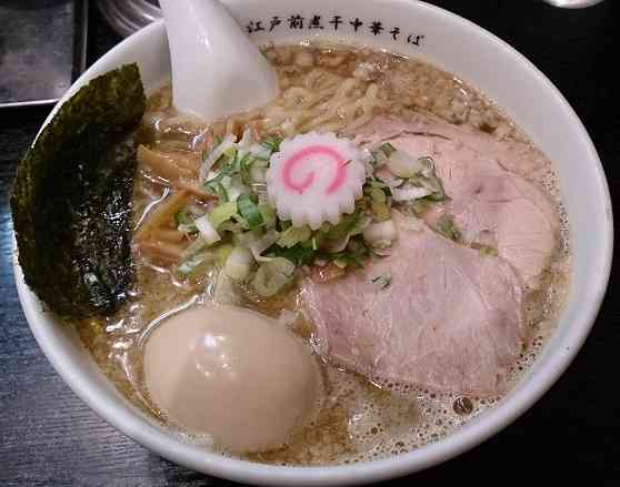夏なのに食欲が衰えない人ー！