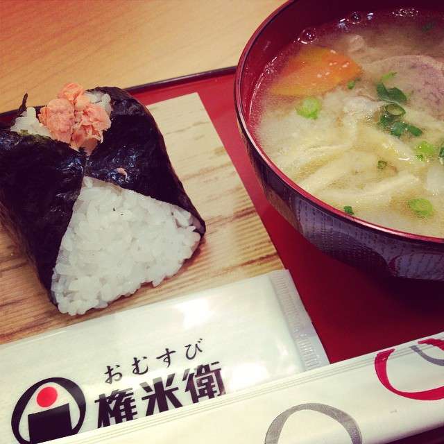 おにぎりが大好きな人！