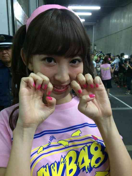 AKB48小嶋陽菜のツインテールが“可愛すぎる”と話題「27歳に見えない」「天使じゃん」