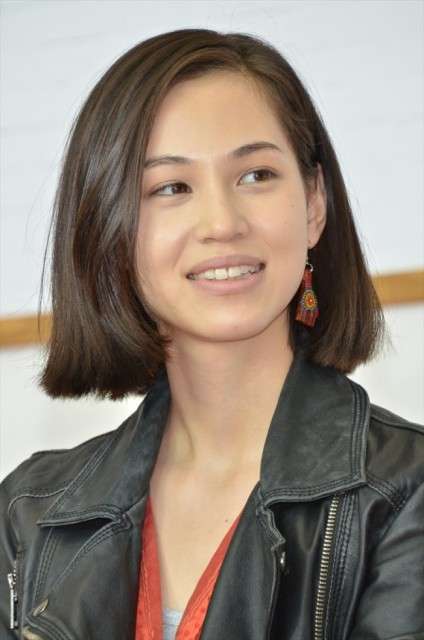 水原希子＆佑果、美人姉妹の幼少期公開「昔から美しい」