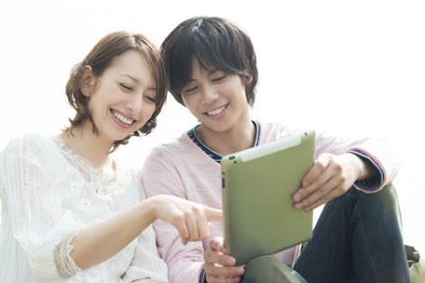 夫、彼氏を置いて長らく家を開けるとき。