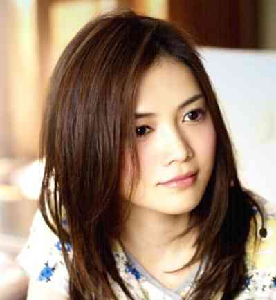 歌手yui「とても幸せ」一卵性の双子の男児出産