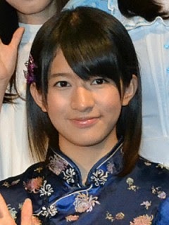 AKB48現役メンバーが「握手会中にスマホしていた」疑惑で大炎上「なんで客が並んでるのにツムツムしてるのよ」