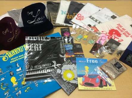 ツアーグッズがオシャレ、かわいいアーティスト
