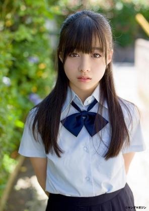 夏の制服姿の芸能人画像を貼っていこう!!